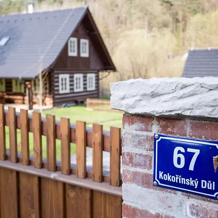 Roubenka Pod Hradem Kokorin 度假居 *