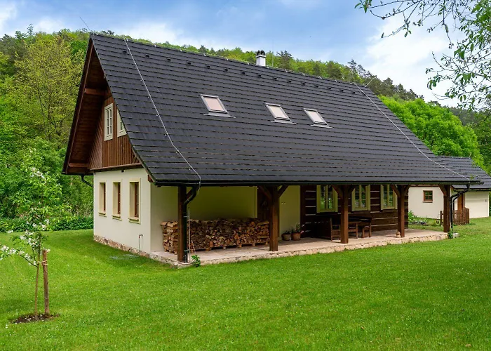 Roubenka Pod Hradem Kokorin Kanina