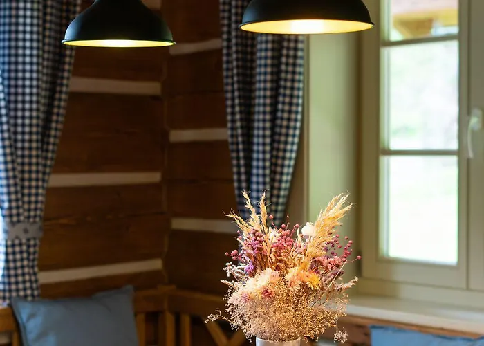 Roubenka Pod Hradem Kokorin