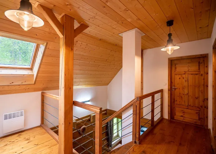 Roubenka Pod Hradem Kokorin بيت للعطل *