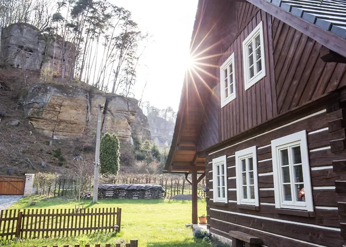 Roubenka Pod Hradem Kokorin * Kanina