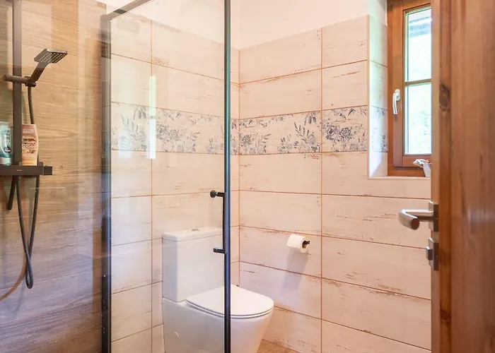 Roubenka Pod Hradem Kokorin بيت للعطل Kanina